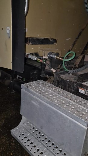 Trucker Certified CDL Dumas, Tx Final evaluation Outside Pre-Trip truckercertifiedcdl.com | Trucker Certified