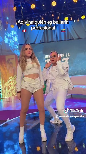 ¿Nuestra peruana o nuestro venezolano? Salsa en el baile