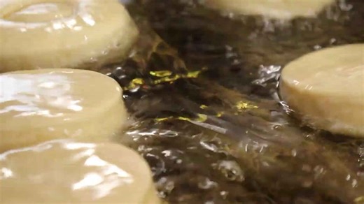 Creating Bold and Colorful Donuts with Perfect Hygiene