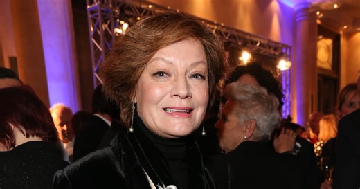 Familie nimmt Abschied & besonderes Kennenlernen – die neue BUNTE ist da