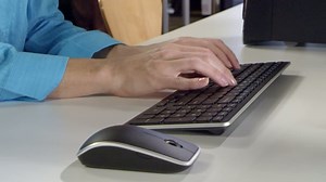 Dell Wireless Keyboard & Mouse KM714