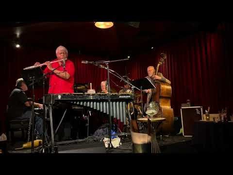 Roger Glenn Latin Jazz Ensemble: Roger's Samba | Mr. Tipple's