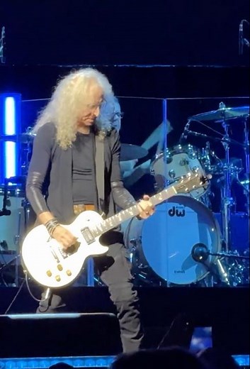 He’s been playing with Stevie Nicks since 1973. Edge of Seventeen.