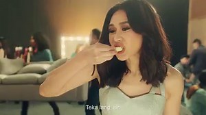 39K views · 29K reactions | Good vibes muna sa newsfeed niyo.  Sa tulong ni Sarah Geronimo at ng TNT Giga Stories 50, tuloy-tuloy ang saya! Enjoy 1 GB per day for TikTok at iba pang social apps. Dial *123# now! | TNT PH | Facebook