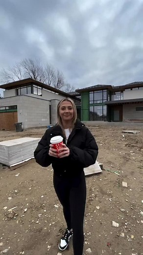 Just sit back and wait 😊 This luxury build has a front courtyard and water features leading up to the entrance. The backyard has a sports court, soccer field, and pool. Who are you inviting over? - Home Architect: @azdarchitects Builder: @cdpaarchitects Landscape Design: @imaginedesignandbuild Landscape Products: @techobloc Video by @wayup_media #luxury #homes #backyard #dreamlife #mansions #homemakeover #beforeandafter #realestate | beautyofhouses