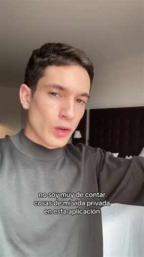 León Leiden: Contacto Cero con su Novia