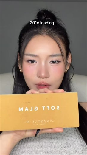 Toni Sia | Timetravelled to 2016 aka my fave era #2016makeup | Instagram