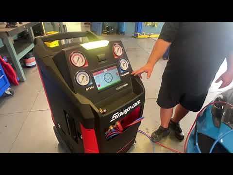 R1234YF Servicing with Snap-On Polartek Dual A/C Machine