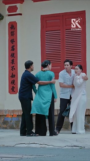 Thấy con dâu lăng loàn mẹ chồng xử ngay tại chỗ - Dâu Bể Mùa Xưa Tập 18 #daubemuaxua #skpictures #nsuttuyetthu #thanthuyha #khuongthinh #bachcongkhanh #huynhdong #khanhtienleona #thanhkhon #hoangyen #phimtruyenhinh #phimhay2023 #reviewphim #reviewphimhay | SK Pictures