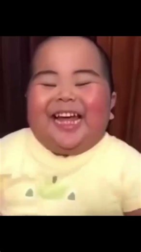 Real-Life Kisses: Couples' Daily Moments of Love