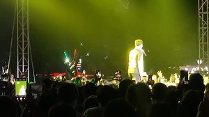 WATCH: The crowd erupts in cheers as actor Piolo Pascual steps into the stage and performs a song, delighting the audience of former senator Kiko Pangilinan's campaign rally on Wednesday, May 7. Pascual, a well-known supporter of Pangilinan, brings energy to the event with his presence. | via Pinky Rondina, CTU Tuburan Intern #CDNDigital 🎥: Niña Mae Oliverio | CDN Digital