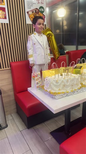 Tica micula 🇷🇴 🇮🇪 (@ticamicula)’s videos with sunet original - Sake_Official