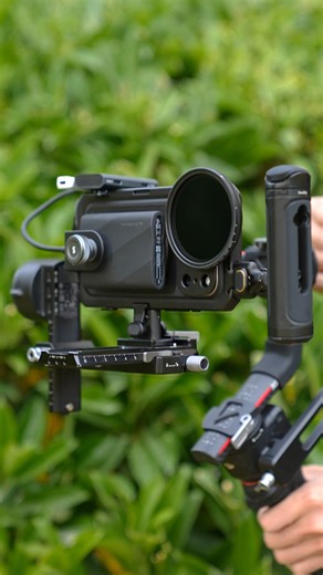 SmallRig on Instagram: "📱 Turn Your iPhone into a filmmaking gear！ The FilMov Attachable 67mm Filter Adapter unlocks a variety of shot effects. #SmallRig #iPhone17 #iPhone17pro #phonerig #phonecase #phonecage #filter #cage #videography #photography #camera"