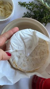 BAKED CAMEMBERT 🫕 Is it time? It’s winter, it’s Monday, we all need some comfort right?! Creamy melted cheese is one of life’s greatest pleasures… Crusty bread to dunk and now we’re talking 😋⁠ ⁠ Comment ‘recipe please’ for full recipe details, the recipe also features in my Sunday Times Bestselling Christmas Book! 🎄⁠ ⁠ #bakedcamembert #bakedcheese #cheeselover #cheese #comfortfood #festivefood #christmasfood | Taming Twins - Fuss Free Family Food