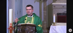 Iubiţi-i pe duşmanii voştri, faceţi bine celor care vă urăsc, binecuvântaţi-i pe cei care vă blestemă, rugaţi-vă pentru cei care vă defăimează! Predica de duminică, 23 februarie 2025. Citire din Evanghelia Domnului nostru Isus Cristos după sfântul Luca 6,27-38. În acel timp, Isus le-a spus discipolilor săi: "Vouă, care mă ascultaţi, vă spun: iubiţi-i pe duşmanii voştri, faceţi bine celor care vă urăsc, binecuvântaţi-i pe cei care vă blestemă, rugaţi-vă pentru cei care vă defăimează! Celui care t