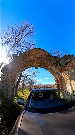 GoPro Max 2 Reframe Transylvania Driving Under 120 Old Arch To a Long Forgotten Castle
