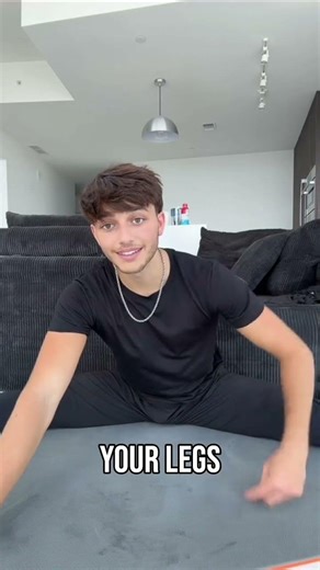 Unlock Lower Back Flexibility, Easy Splits Stretch 🫣😱 #viralvideo #brad #ytshorts #trendingshorts