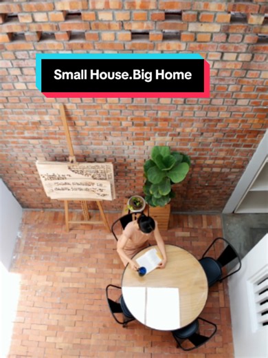 Small house. Big home. It’s not about having more space — it’s about how you use it. Would this feel small to you? THE DESIGN FIRM: Gibert&Tan https://gibertandtan.com/ #InteriorDesign #Architecture #ModernHouse #TropicalArchitecture #DesignSeed