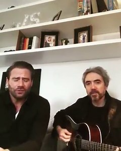 Hello, für alle die gestern meine LIVE Session verpasst haben und weil ich ausserdem zu blöd war die Session vernünftig zu posten, hier die News und eine kleines Stückchen Musik für Euch! Bin gespannt auf Eure Meinungen! | Sasha