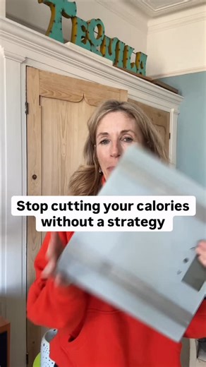 Rachael Woolston/ Strength & Fat Loss Coach for Midlife Women on Instagram: "Are you trying to exist on a random number of calories without a strategy? Are you still fixated on just one number on the scales or so scarred by them you’ve chucked them out? Or maybe, you’re likely thousands of women out there who love running and are finding it so hard and putting it down to menopause but have no performance strategy. Sound familiar? There is a reason the medical establishment and the world’s leadin