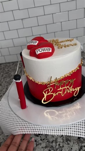 Built a custom boxing ring! Loved this cake! #miami #miamibaker #cake #cakedecorating #miamicakes #cakensip #miamicake #dessert #thingstodomiami #cakeclass | Sweetz by Niyaah