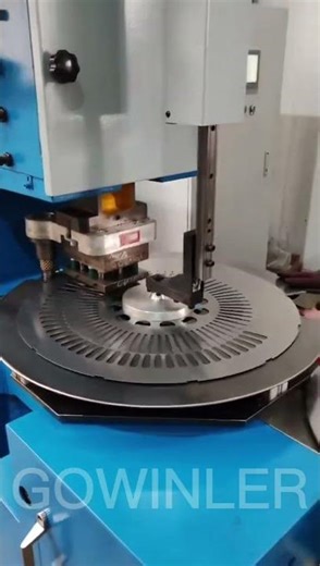 Notching machine for loose lamination