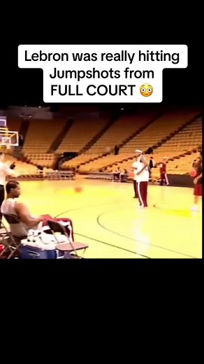 Lebron James Jumpshot from Fullcourt looks Effortless 😳 90 Foot ‼️ #kingjames #lebron #lebron23 #lebronjames #james #powerade #cleveland #cavs #clevelandcavaliers #cavaliersbasketball #cavaliers @POWERADE US @Cleveland Cavaliers #nbabasketball #nba #nbathrowback #throwbacknba #basketball #fyp #foryou