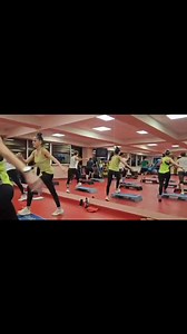 9.2K views · 77 reactions | STEP, STEP, STEP! ❤️❤️❤️ Un antrenament pe placul sufletului nostru!  Bravoo, echipă! 拾 | Global Gym Fitness Fun | Facebook