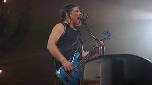 ROBERT TRUJILLO On Being Offered $1 Million Signing Bonus For Joining METALLICA: 'It Didn't Seem Real'