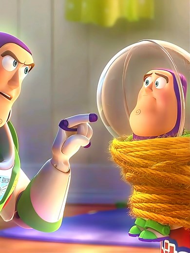 Mini Buzz Lightyear Meets Buzz Toy Story: Mini Buzz Almost Tricks Them