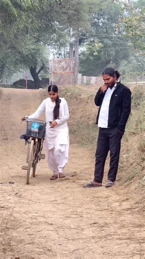 Abhilakh kushwah on Instagram: "Bahen ki respect karna dikho ❤️ #reels #viral #trending #trend #trendingreels"