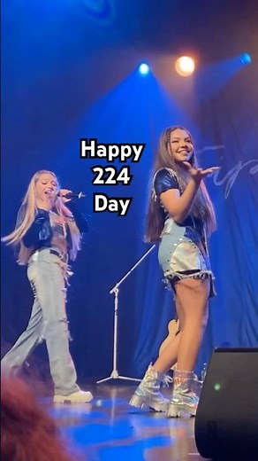 Gabby and Raena sing 224 LIVE 🎤💗 Triple Charm Concert #triplecharm #224 #concert