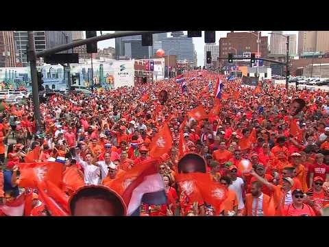 Thousands of Dutch fans flood downtown Kansas City for Oranje March