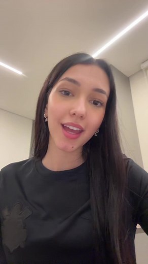 Luluca Celebrates Christmas with Gift Unwrapping