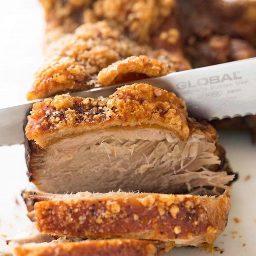 It’s your dream come true – a juicy Pork Shoulder Roast with Crispy Crackling AND Gravy. 😍🤤 Ultra tender meat, crazy crispy crackling and a gravy to die for. Check it out here: https://www.recipetineats.com/pork-shoulder-roast-with-crispy-crackling/ | RecipeTin