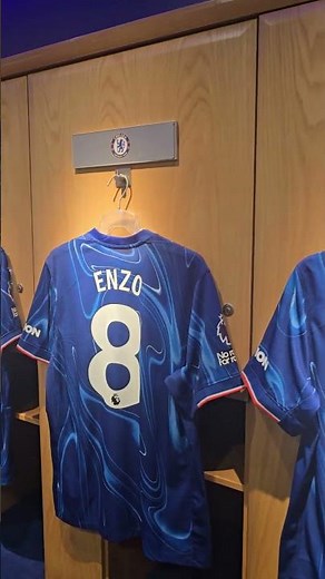Inside Stamford Bridge 🏟️ | Chelsea Stadium Tour dressing room ‪@chelseafc‬ ‪@MrMaxLife‬