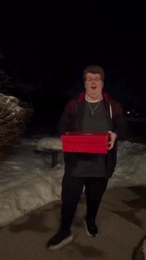 An update on the “Extra-Extra-Wide” shoes 👀 The search continues! 🫡 #weightlossjourney #weightloss #motivation #fitness #fatloss | Ethan Benard