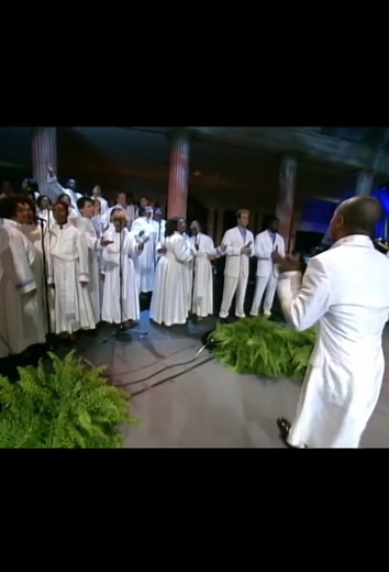 Kirk Franklin's 'Don't Cry': An Uplifting Gospel Anthem