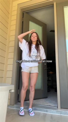 TikTok video #art #pov #fitness #omg #asmr #dance #makeup #girls #model #fun #7358634332925349166 #workout | Jamjam