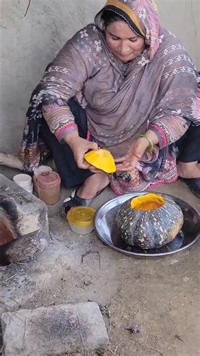 Village life of Pakistan, woman cooking unique recipe #villagelife #traditionallifeofpunjab