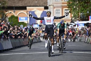 Giro di Ungheria 2025, Juan Sebastian Molano vince l'ultima tappa - Harold Martin Lopez conquista la corsa davanti ad Alessandro Covi