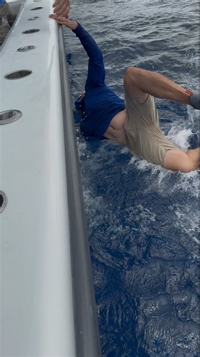 Bob Hovey on Instagram: "Tripled up and exhausted….🤣😂🤣😂🤷‍♂️ that’s about all I can say!! Oh yeah and don’t reach for them! @louisiana_bluewater_charter_co @thatkayakdude"