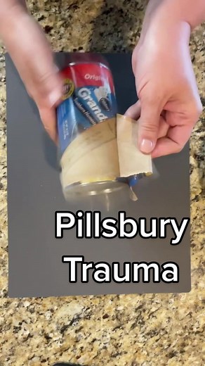 Pillsbury Canned Biscuits Exploding - A Jumpscare Moment!