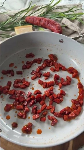 CREAMY CHORIZO, SUNDRIED TOMATO AND RED PEPPER PASTA❤️