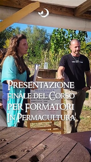 🎓 Le Presentazioni Finali del Corso Formatori in Permacultura! 🌱. Trovi il VIDEO COMPLETO nel Link nei commenti🔸 📖 Manuale Pratico di Permacultura Mediterranea: Un libro tascabile, pronto all'uso in campo, pieno di tabelle ed analisi, per scegliere il miglior sistema adatto a te. Supporta la realizzazione del progetto, tutte le info nel link in Bio🍀 Se hai bisogno di una Consulenza, puoi prenotarla GRATUITAMENTE dal Link in Bio🔹 - - - - - - - - - - #conteamezzaluna #permacultura #permacult