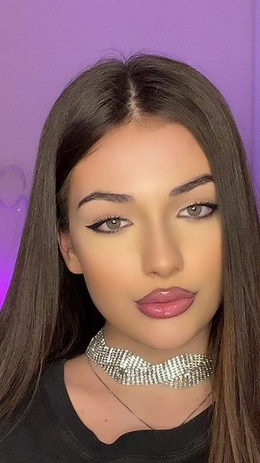 Stylish Choker Necklace Trends for Long Hair