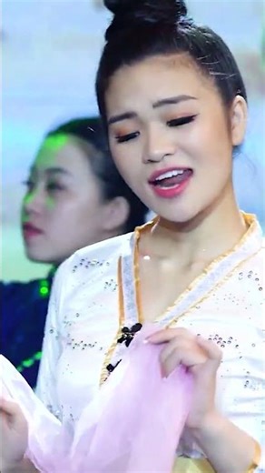 Nhà Em Ở Lưng Đồi - Lê Ngọc Thuý