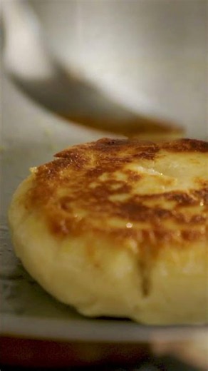 Encanto Arepas & Buñuelos: Movie vs Reality 🇨🇴✨ | Dish Up Disney 🍽️ ⁨‪@lagomchef‬ ‪@DisneyUK‬