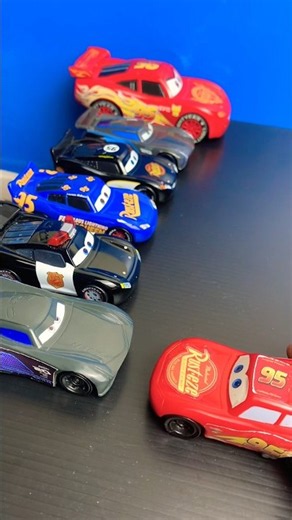 Lightning Mcqueen Review | Disney Pixar Cars 3 #toys #mcqueen #cartoys #pixar #cars #mcqueencars