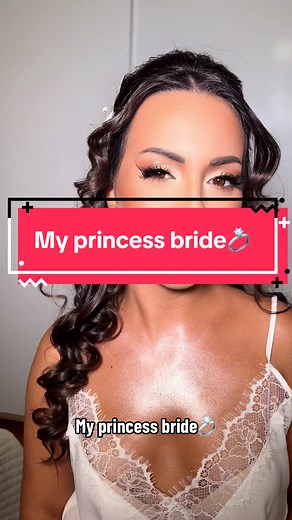 Με πολύ αγάπη η σημερινή μου νύφη! Να ζήσετε ομορφιά μου!!! #fouryou #bridalmakeuplook #bridalmakeupartist #weddingday